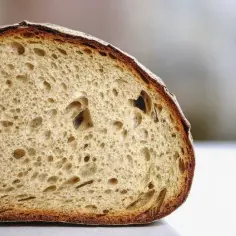 Ile drożdży na 1 kg mąki? Odkryj idealną ilość dla perfekcyjnego chleba